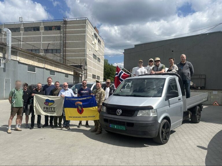Підприємець з Норвегії подарував власне авто українській протиповітряній обороні