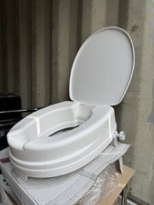 Кришка унітазу