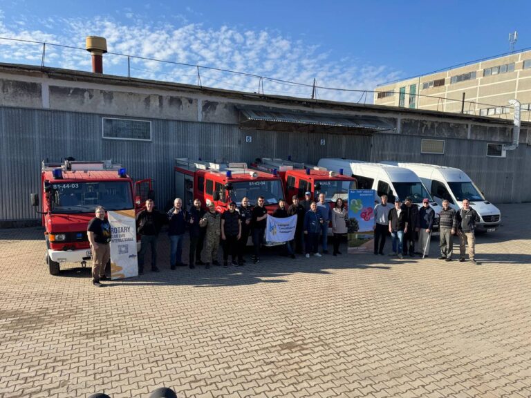 Ще три пожежні машини передали рятувальникам у Кіровоградській, Дніпропетровській та Львівській областях