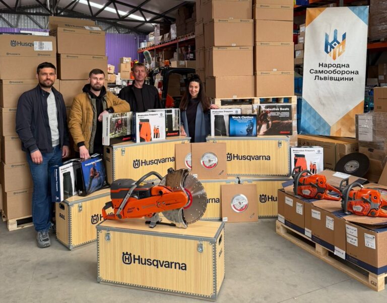 Новий партнер «Народної самооборони Львівщини» – компанія «Husqvarna» передала пили та якісний робочий одяг